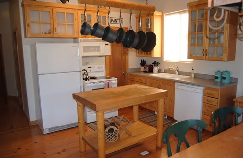 Long Valley Junction Cabin | Welcome home! Your base for Zion, Bryce, Duck Creek