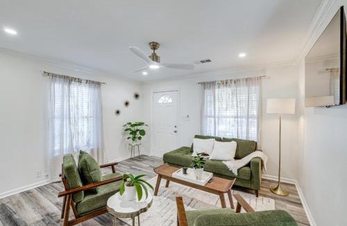 Fort Worth House | Welcome Soccer Fans, Stay Close to the Action