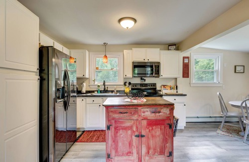 Bridgton House | Welcome to Buck's Hideout in Bridgton Maine!