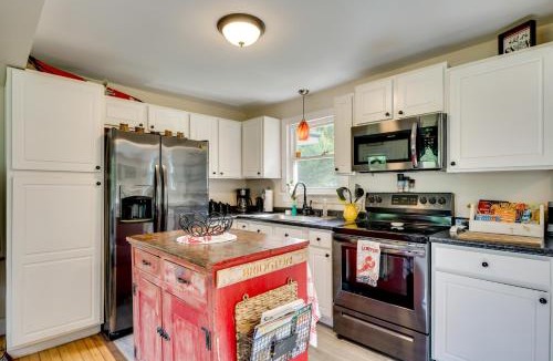 Bridgton House | Welcome to Buck's Hideout in Bridgton Maine!