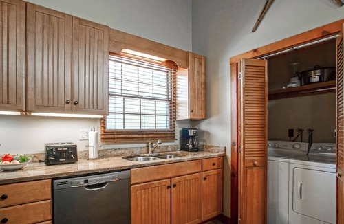 Edray Condo | Whistlepunk #18: 4 Bedrooms, 3 Baths