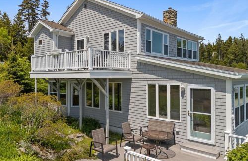 Port Clyde House | White Caps, oceanfront home in Port Clyde Maine