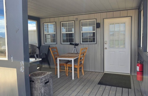 Alpine Cabin | Wildlife, BBQ, Stargazing: Black Cat Ranch Awaits!