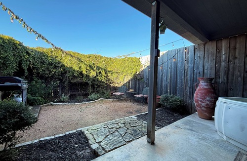 Fredericksburg Cottage | Wine Country · Hot Tub, Pool, Fire Pit & Wineries