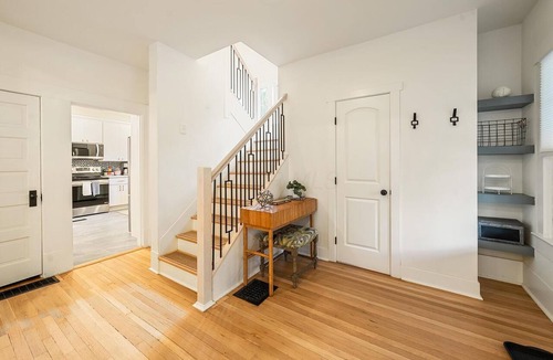 Delaware House | Winn on Oak: Ohio Wesleyan's Favorite Address