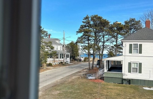 Camp Ellis Cottage | Wonderful 4-bedroom apartment with AC in peaceful Saco