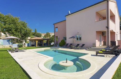 Orihi House | Wonderful private villa for 12 people with private pool, A/C, WIFI, TV, terrace and pets allowed
