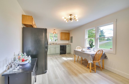 Pittston House | Woodsy Pittston Retreat Near Kennebec River!