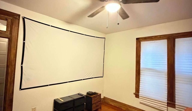 2-bedroom apartment in serene Columbus with AC for relaxing stays