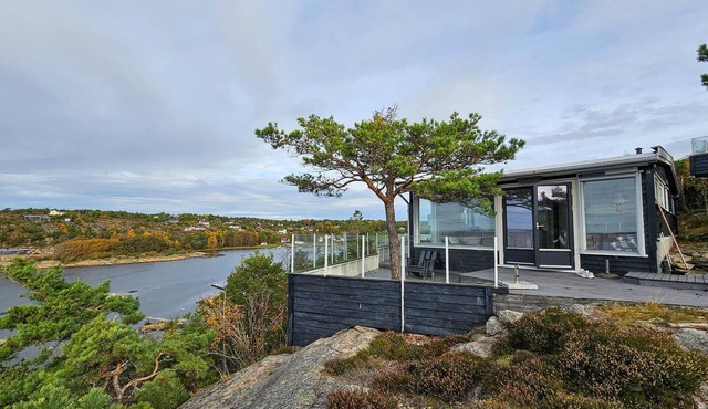 2 bedroom beautiful home in Gressvik