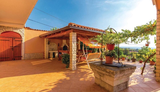 2 bedroom cozy apartment in Kostrena