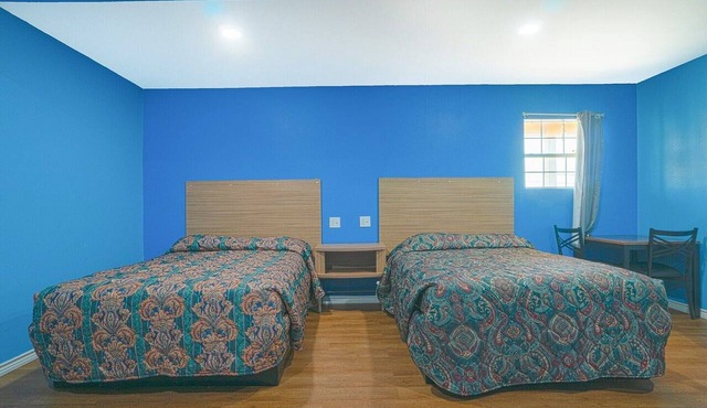 2 Full Bed|Smoking|Corpus Christi TX