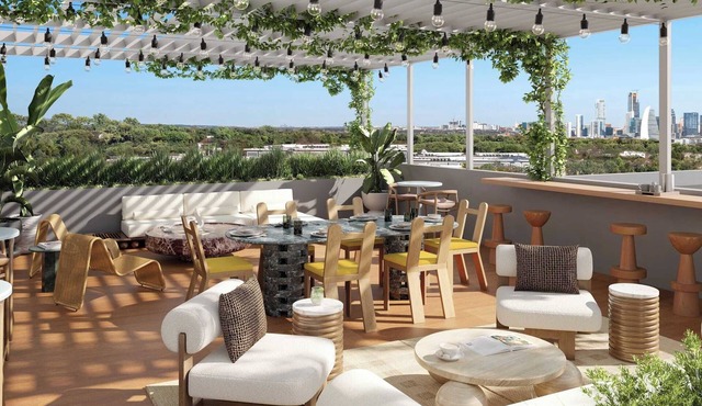 24 Guests at The Code by Avantstay Resort Amenities + Pool Steps to Zilker + Lady Bird in South Lamar
