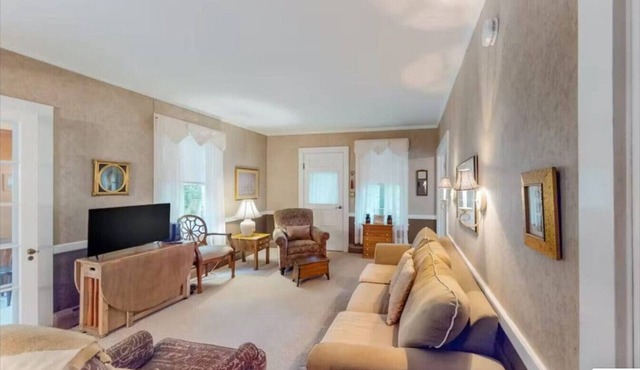 3BR- Walk or Bike to Acadia! [Carpenters Quarters]