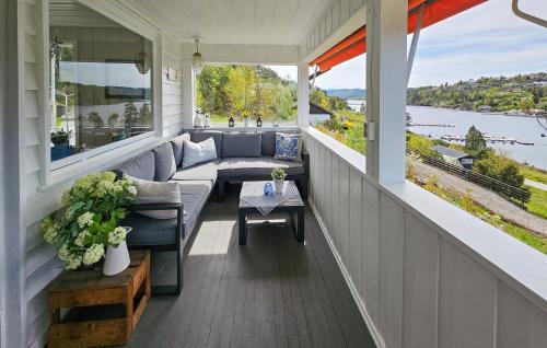 4 Bedroom Cozy Home In Drøbak