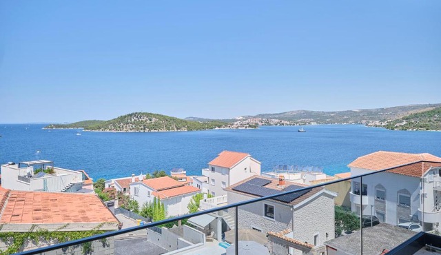 Apartment Maestral