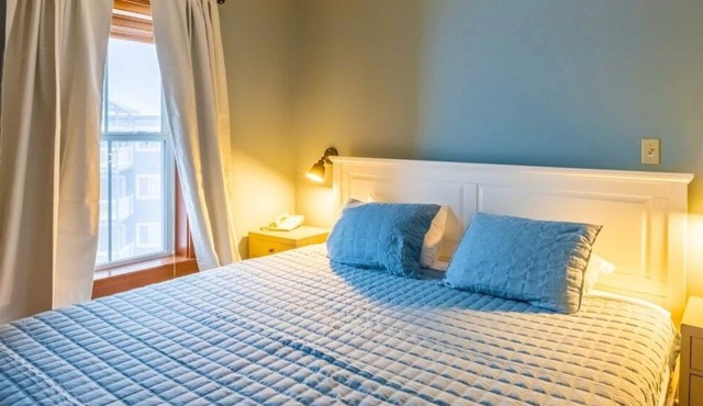 AS 328-330: Ski-In/Out | Bunk Beds | Hot Tub | Sleeps 10