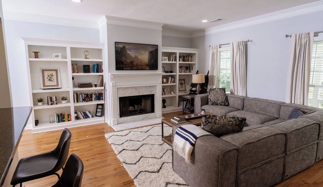 Atlanta Worldcup Retreat Private Porch, 5 beds, near Mercedes Benz