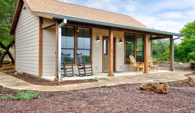 Awesome Cabin at Riven Rock Ranch in Comfort