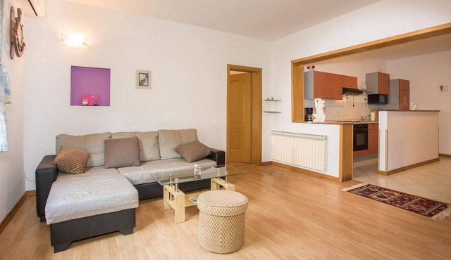 Awesome home in Porec with WiFi