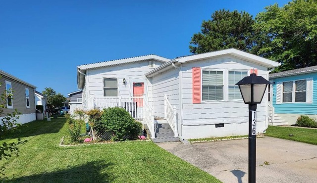 Bayside Retreat on Clamshell Rd