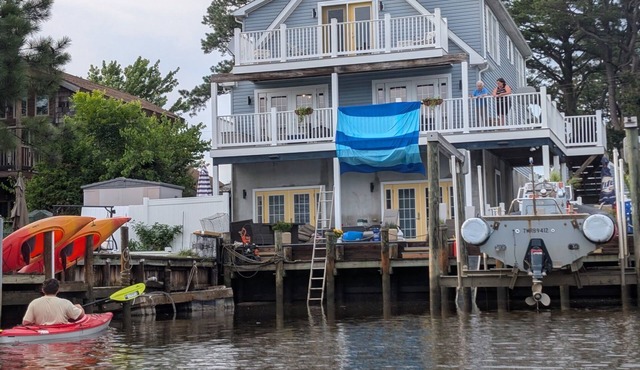 Beautiful waterfront 5br 2ba Optional boat rental. 420 Friendly