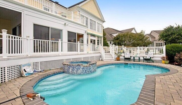 Bethany Lakes Luxury - Private Heated Pool & Spa