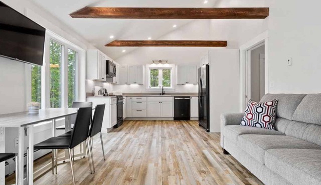 Boothbay Harbor Woodland Retreat