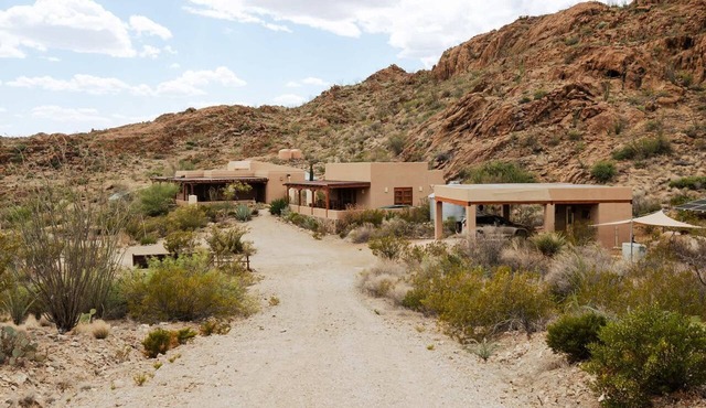 Boulder Ridge Ranch: Luxury lodging for up to six