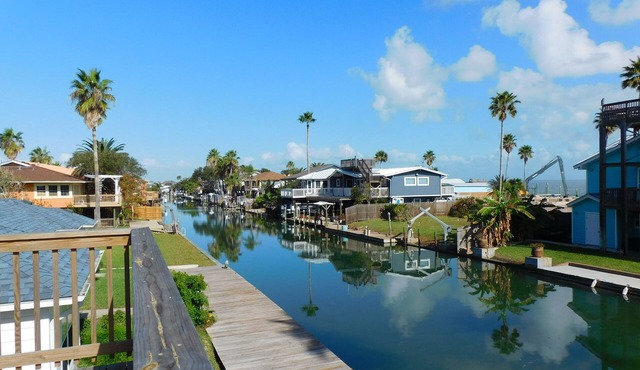 Canal Views with Boat Slip on Key Allegro! Spacious and Cozy!