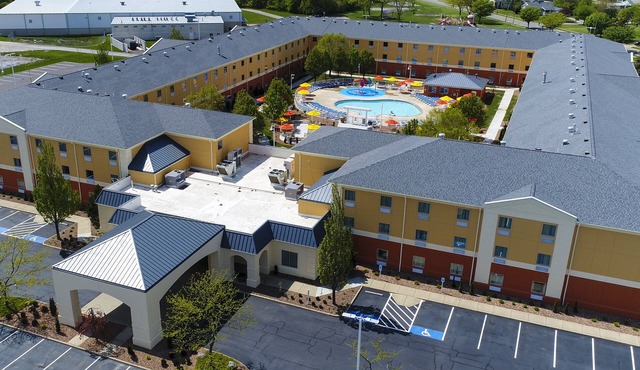 Cedar Point's Express Hotel