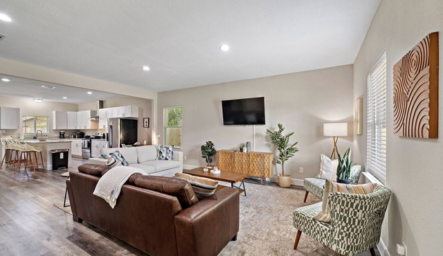 Central & Stylish Home w/Games | 8 Mins to DownTown