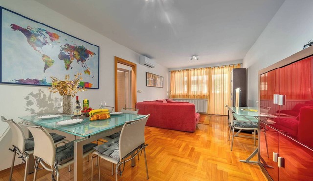 Cityscape Comfort Apartment With Garage, Zagreb, Croatia