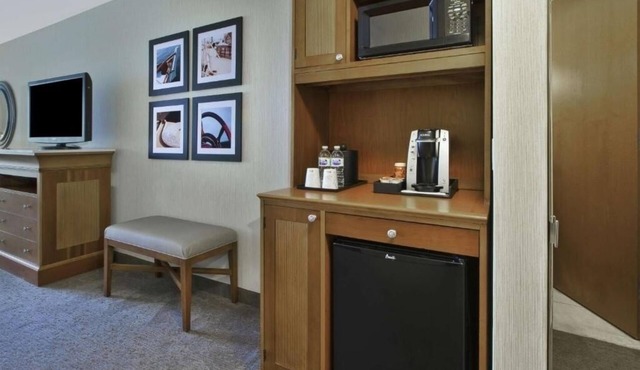 Classic Comfort in the Heart of the City | 2 Units w/Pool & Breakfast