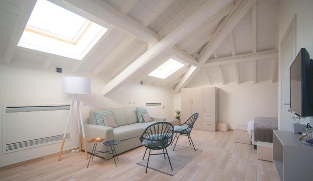 Comonfive Apartments in Como