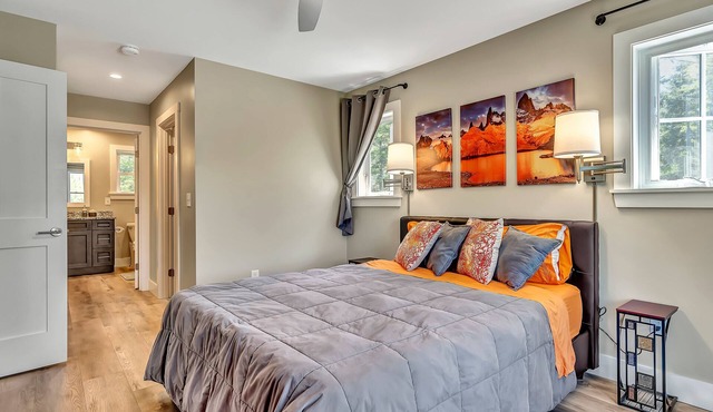 cozy 1 bedroom, 1 bath, sleeps 4 fully equipped apartment