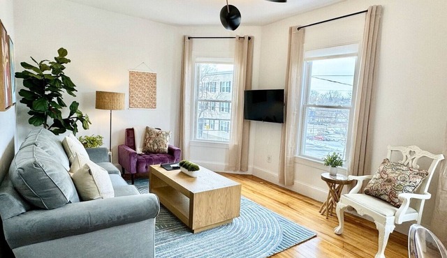 Cozy 1-bedroom apartment in awesome Portland with WiFi, AC