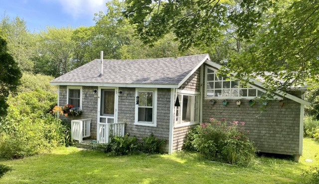 Cozy Guest House in Midcoast Maine - Dock Access!
