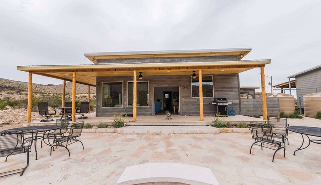 Crystal Mountain Cabin: Custom Built 2019. Relax in Seclusion.