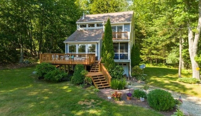 Cute Maine Cottage: Woods & Water View