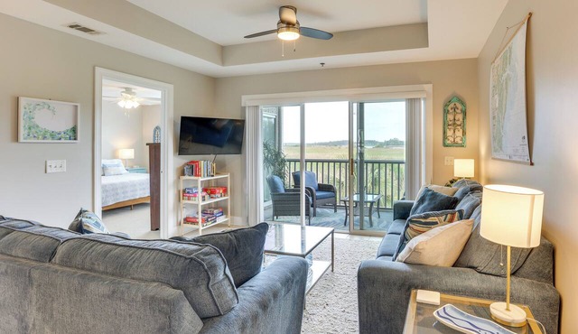 Darien Condo w/Boat Dock Access: Walk to Downtown