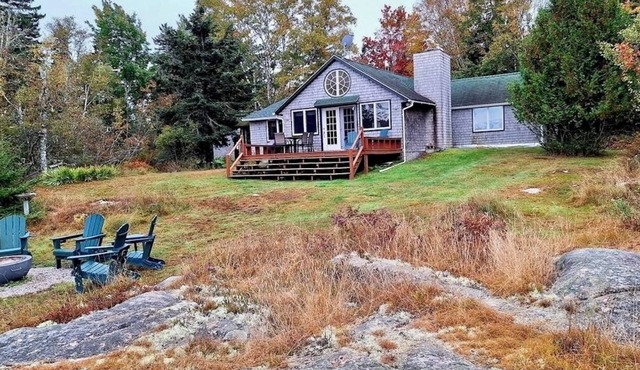 Downeast Maine Cottage with Water View