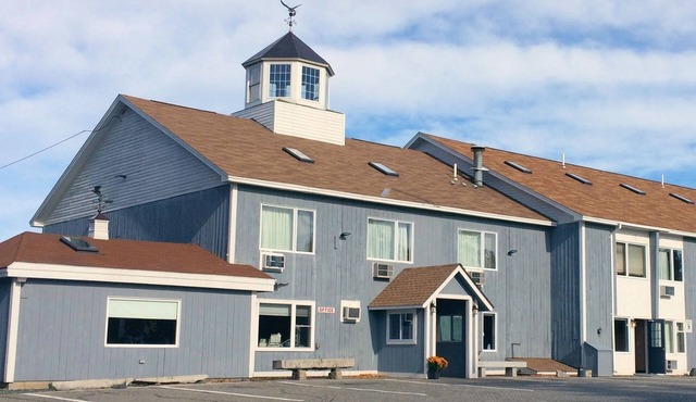 Eagle's Lodge Motel