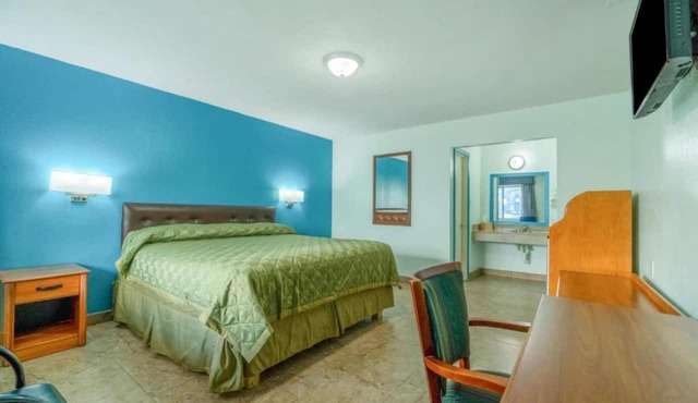 Edinburg, TX|King Bed|Smoking
