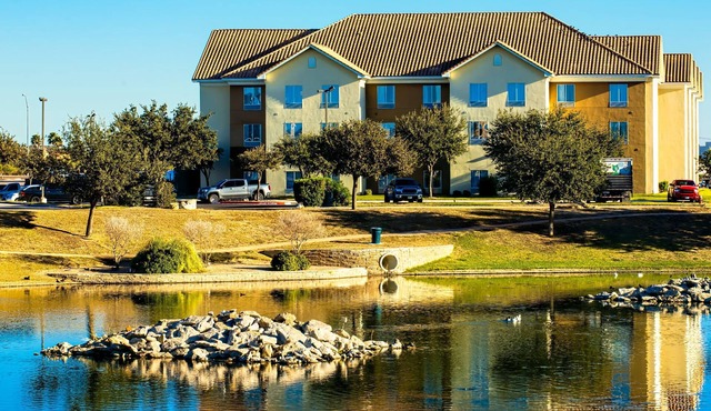 Equipped King Suite Near LRD | Shared Hot Tub + Daily Free Breakfast