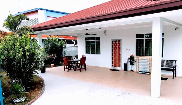 Eric's KK City Homestay