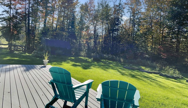 Escape to the Mountains: Vermont Cabin near Sugarbush Resort