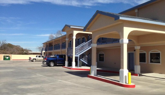 Executive Inn