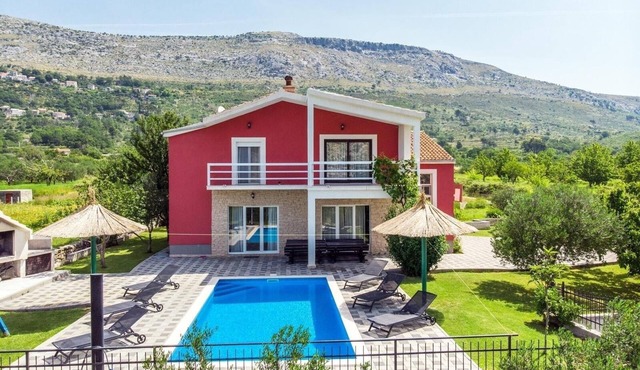 Family friendly house with a swimming pool Srinjine, Split (K-23950)