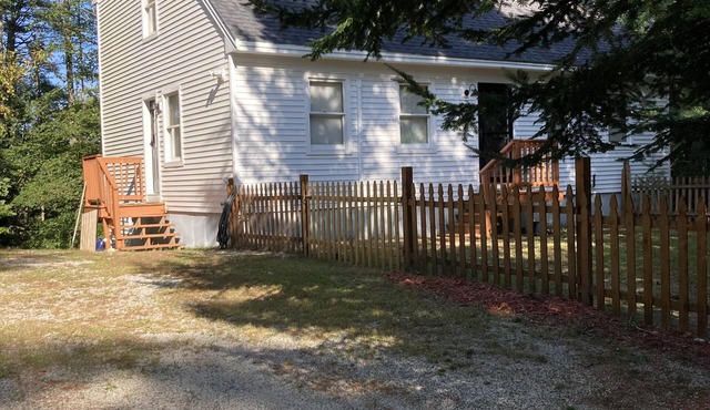 Family & pet friendly lakeside home with game room, close to park & pools